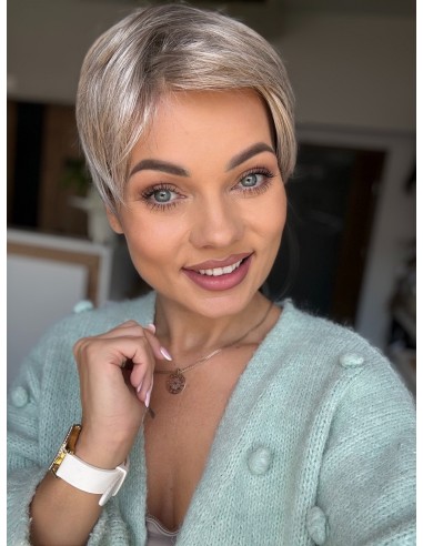 Ruby Arctic Grey -Peruka z włosów syntetycznych NAH