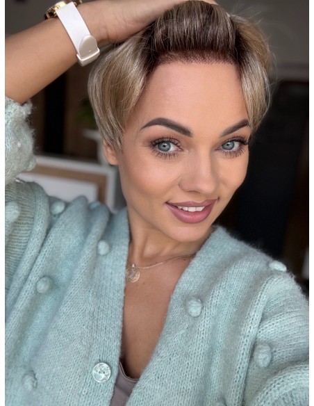 Ruby Shaded Blond -Peruka z włosów syntetycznych NAH