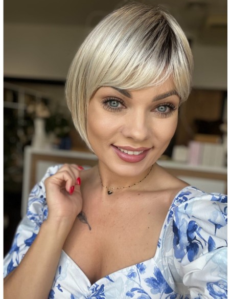 Veronica Frosty Cream-Peruka z włosów syntetycznych NAH