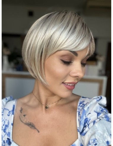 Veronica Frosty Cream-Peruka z włosów syntetycznych NAH