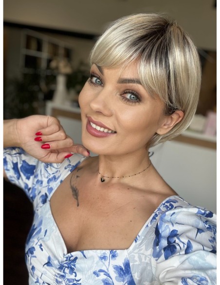 Veronica Frosty Cream-Peruka z włosów syntetycznych NAH