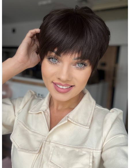 Kris brąz 1B-Krótka peruka z włosów naturalnych  z grzywką