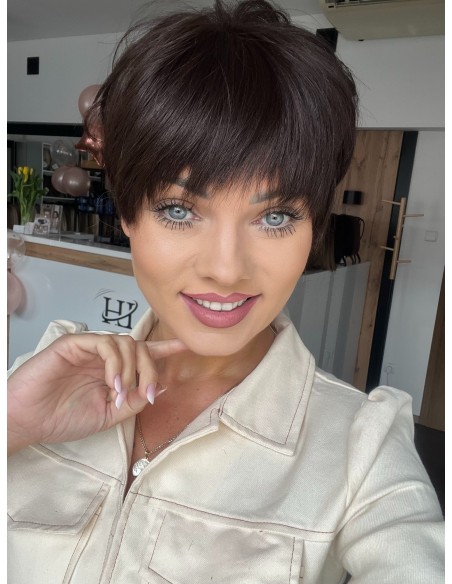 Kris brąz 1B-Krótka peruka z włosów naturalnych  z grzywką