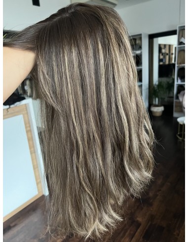 "SIA 45" PERUKA Z WŁOSÓW NATURALNYCH FALOWANYCH Z GRZYWKĄ"S/M"