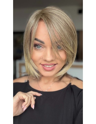 Aurora Dark Blond -Peruka z włosów syntetycznych NAH