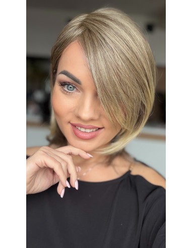 Aurora Dark Blond -Peruka z włosów syntetycznych NAH