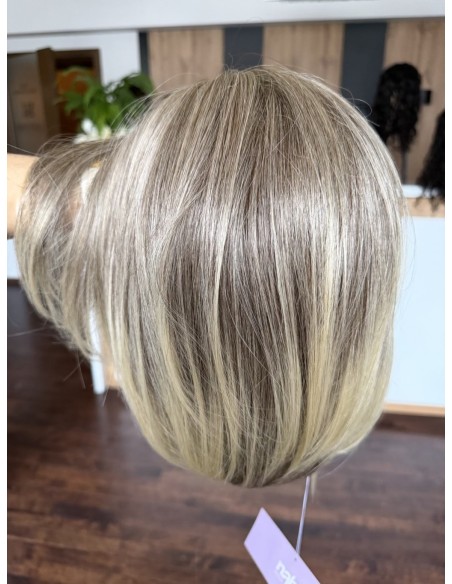 Aurora Dark Blond -Peruka z włosów syntetycznych NAH