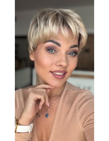 Camilla Light Blonde Rooted-Peruka z włosów syntetycznych NAH