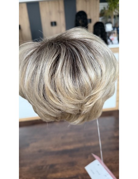 Camilla Light Blonde Rooted-Peruka z włosów syntetycznych NAH