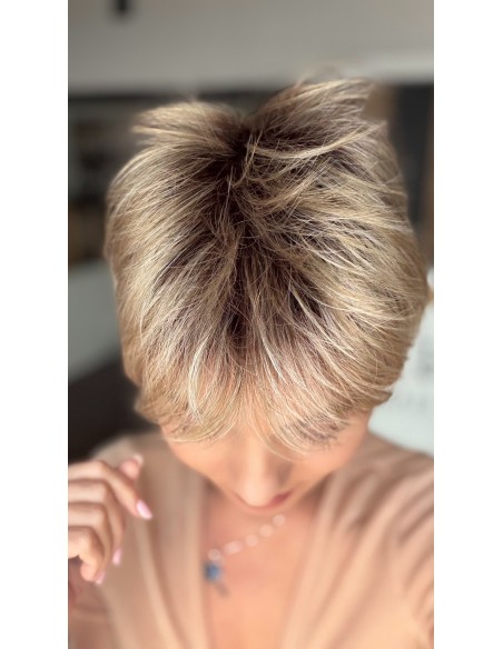 Holly Shaded Blond-Peruka z włosów syntetycznych NAH