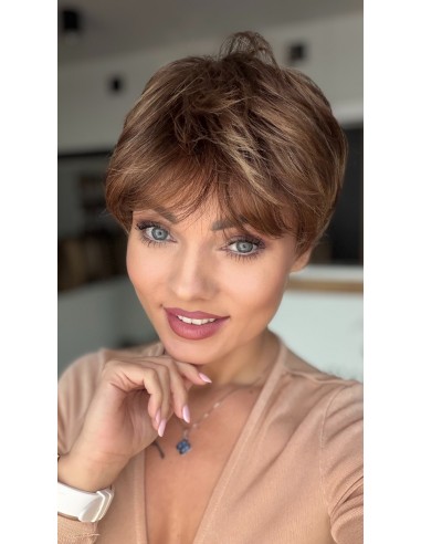 Holly Bronzed Brown -Peruka z włosów syntetycznych NAH