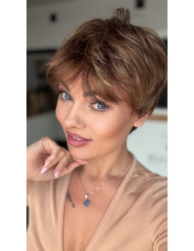 Holly Bronzed Brown -Peruka z włosów syntetycznych NAH