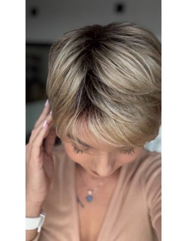 Ivy Shaded blond-Peruka z włosów syntetycznych NAH