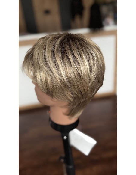Ivy Shaded blond-Peruka z włosów syntetycznych NAH