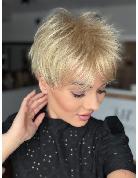 Holly Spring Honey -Peruka z włosów syntetycznych NAH