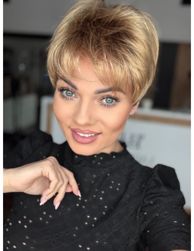 Holly Frosted Vanilia -Peruka z włosów syntetycznych NAH