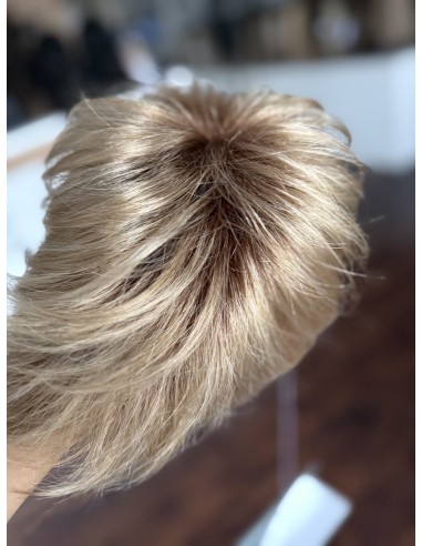 Holly Frosted Vanilia -Peruka z włosów syntetycznych NAH