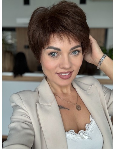 Kris brąz ll - Krótka peruka z włosów naturalnych