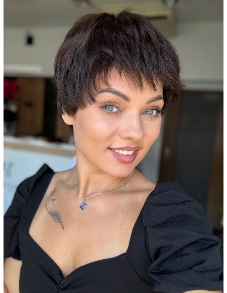 Mona K2- krótka peruka z włosów naturalnych  XS